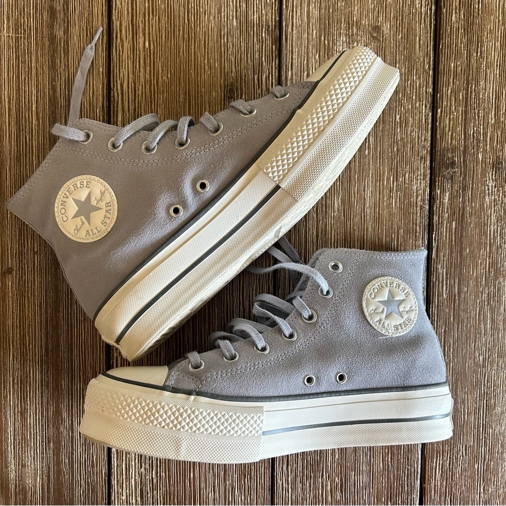Converse women’s 9 platform shoes